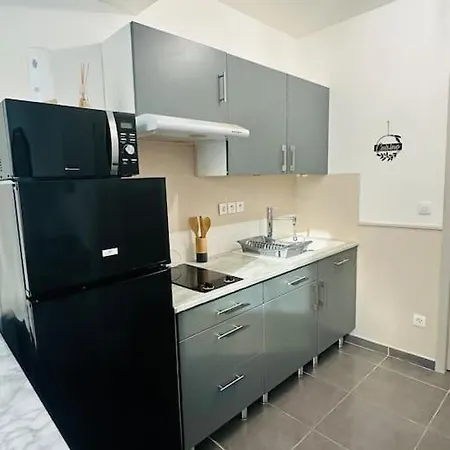 Le Petit Narbonnais A 4min A Pied De La Gare Apartment